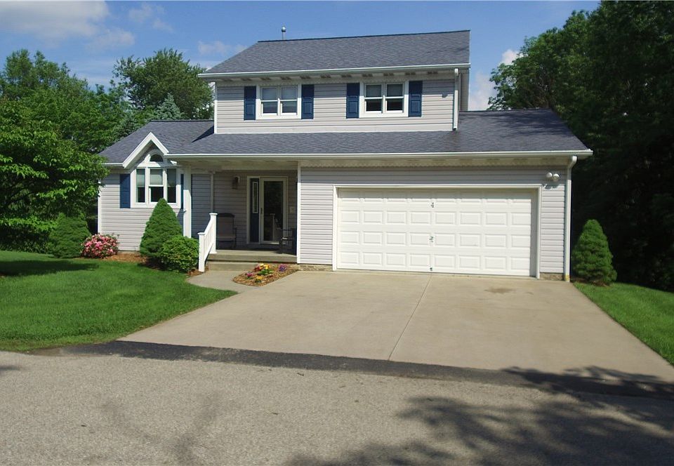 1st image of 4 Theodore Dr