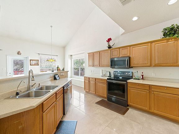 Kitchen, All stainless steel Appliances