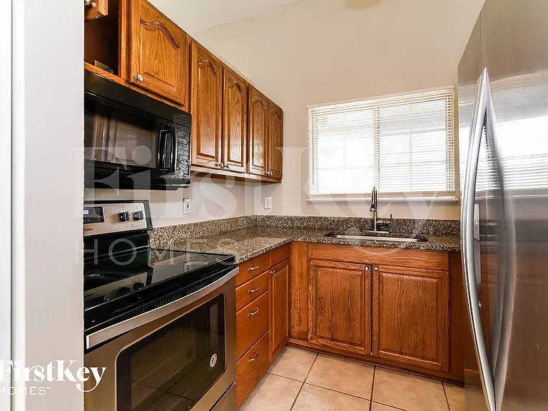 3703 Bonn Blvd — Photo 5