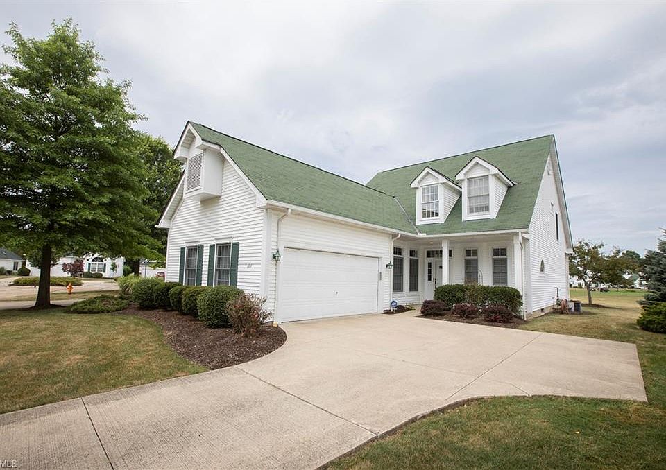 1st image of 106 Greenward Way N #19