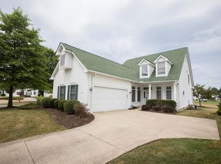 106 Greenward Way N #19, North Olmsted, OH 44070