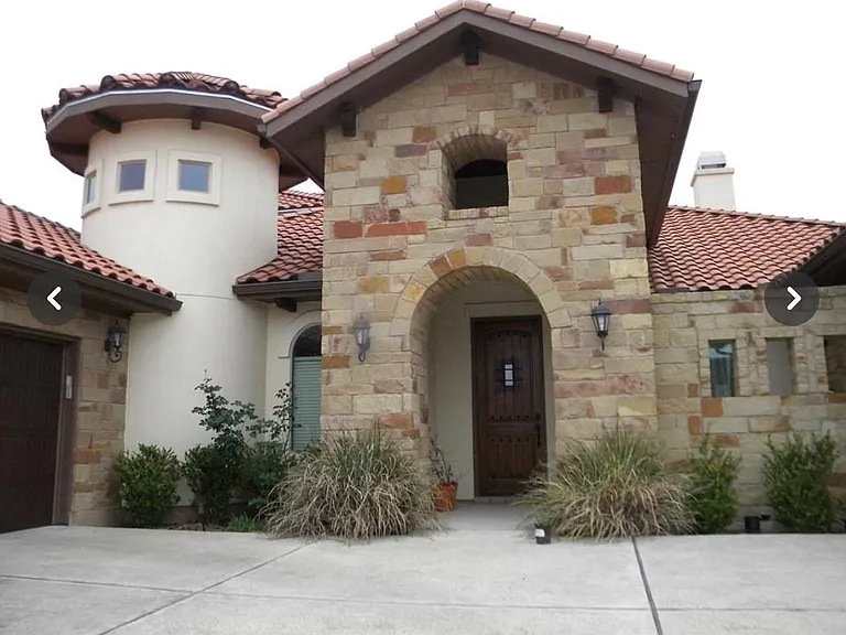 906 Madison Fork Dr — Photo 3