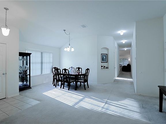 5th image of 1204 Mountain Peak Dr
