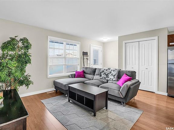 3rd image of 1015 Patrick Cres Unit 1405