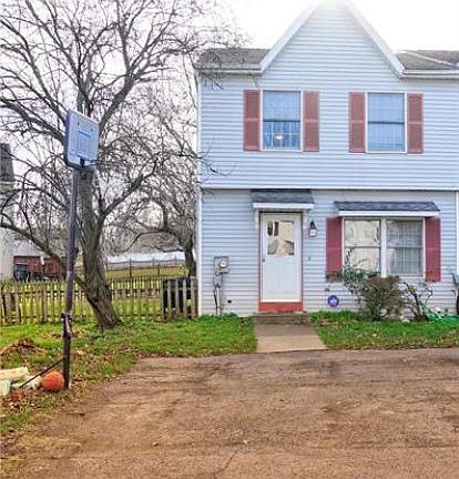2nd image of 954 Ramblewood Ln