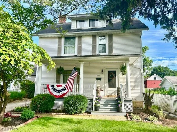 15 Charles St, Newark, OH 43055