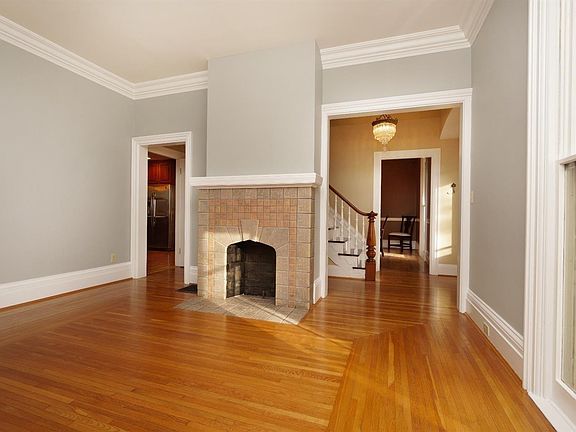 3rd image of 233 Burns Ave