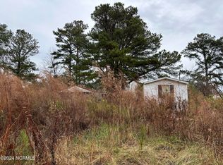 75 Scuppernong Rd, Columbia, NC 27925