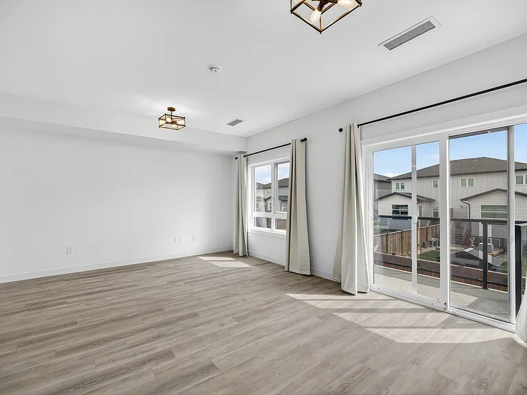 11 Merkel Manza Blvd — Photo 79
