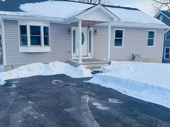 42 Harrison St, Sussex, NJ 07461