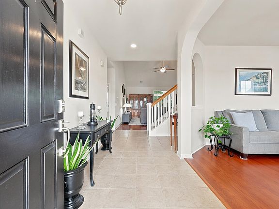 2nd image of 3112 Byrom Rd.
