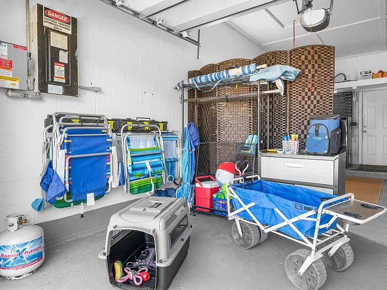 209 Alerto St — Photo 45