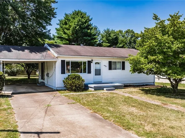 1112 16th St, Vienna, WV 26105