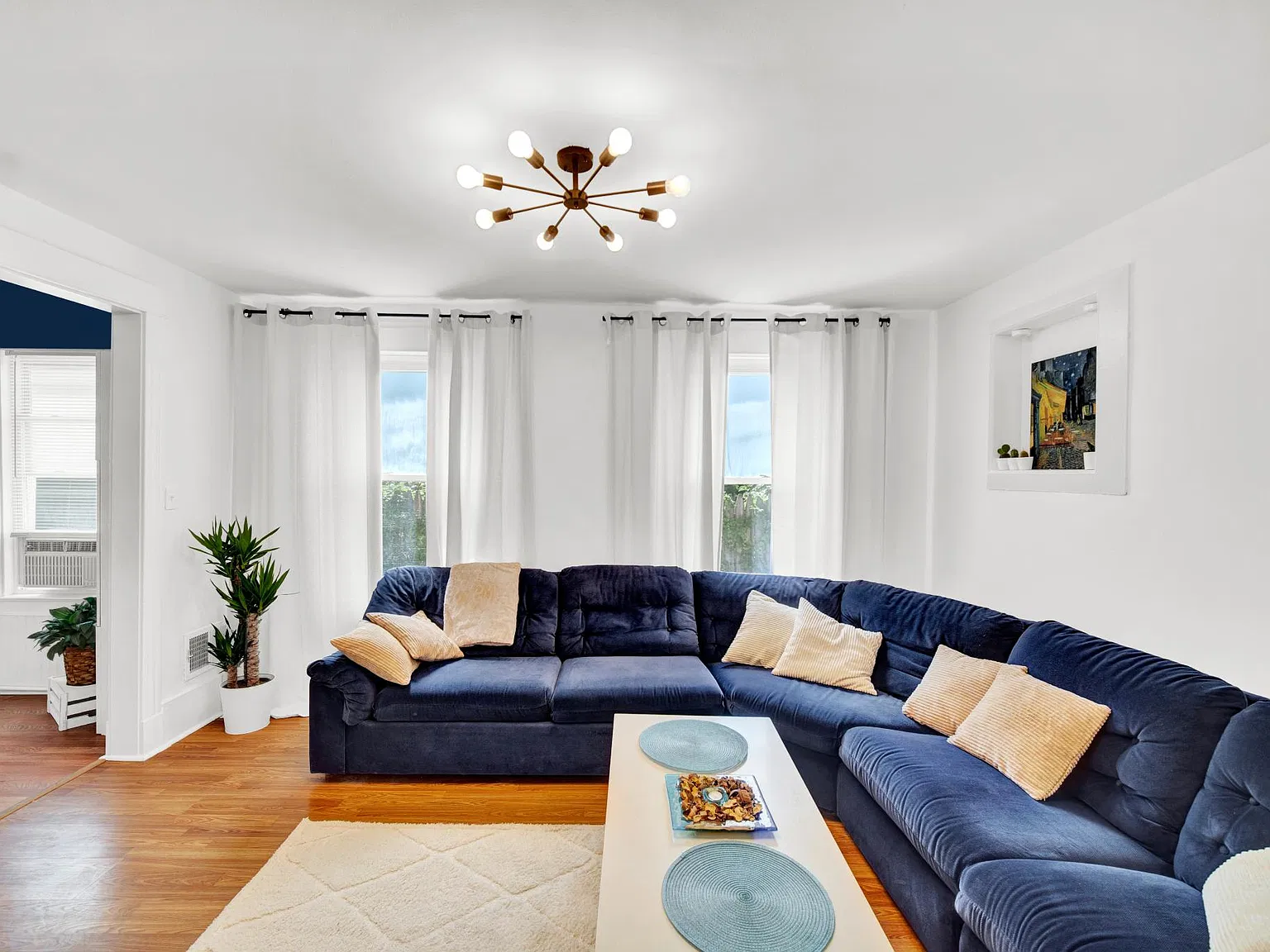1 bed, 1000 sqft, $1,850 — Photo 1
