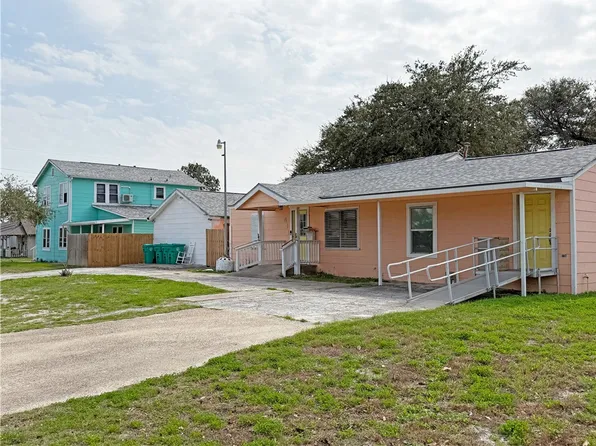 541 W Wilson Ave, Aransas Pass, TX 78336