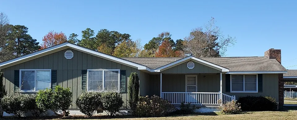 2300 Country Living Ln