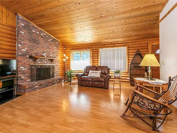 5th image of 1118 Quinella Dr