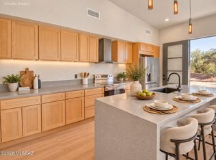 7130 N Featherstone Trl, Tucson, AZ 85743