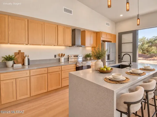7130 N Featherstone Trl, Tucson, AZ 85743