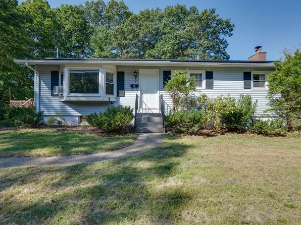 14 Crestwood Rd, Leicester, MA 01524