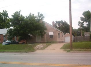 2242 S 11th St, Springfield, IL 62703