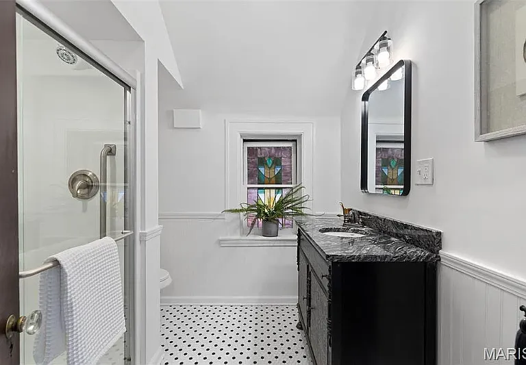 604 Bellerive Blvd — Photo 13