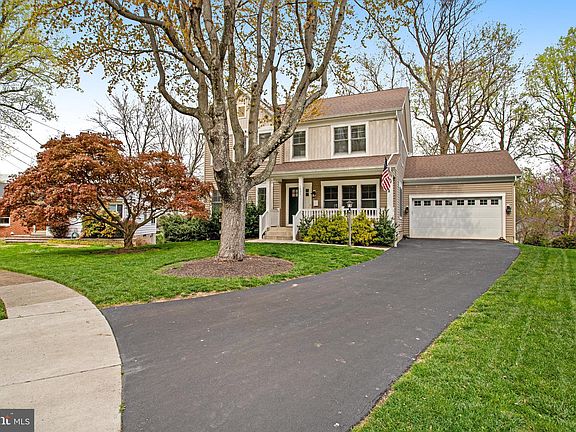 3rd image of 1931 Fisher Ct