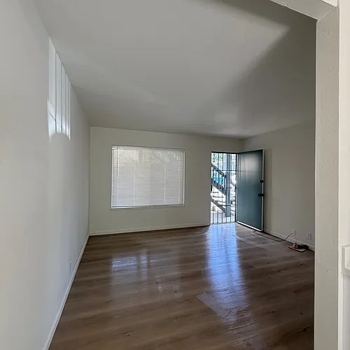 50 Merrydale Rd #8 Photo 1 50 Merrydale Rd #8 Photo 1