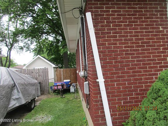3rd image of 4807 Paramount Dr