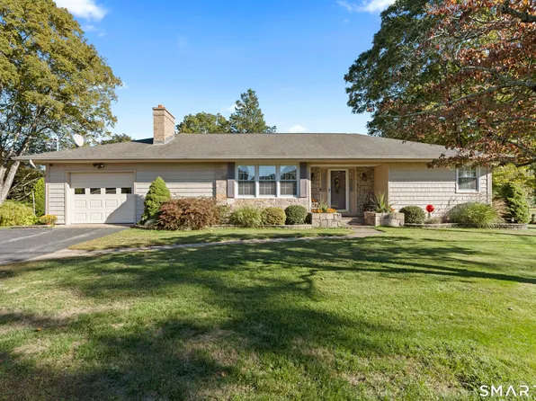 4 Dogwood Drive, Waterford, CT 06375