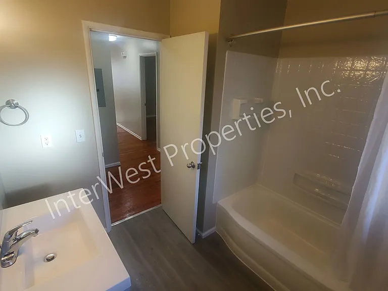 10 E Avenue A #A — Photo 6