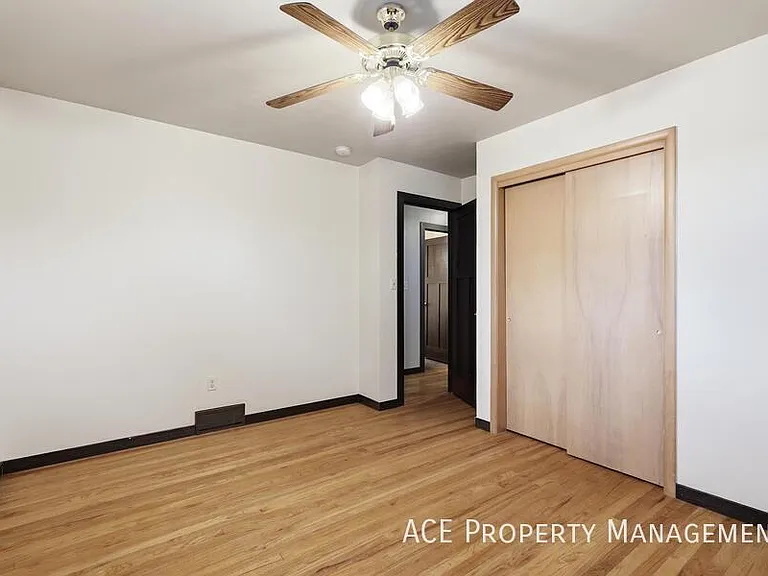 209 Wedgewood Dr — Photo 12