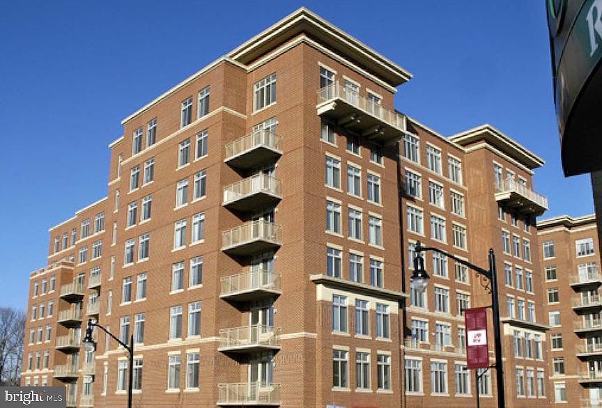 1st image of 4490 Market Commons Dr Unit 303