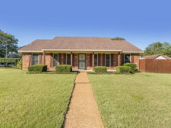 6770 Seven Valley Dr, Memphis, TN 38141