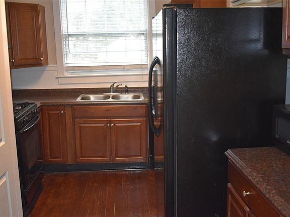 5th image of 3127 Mastin Ln