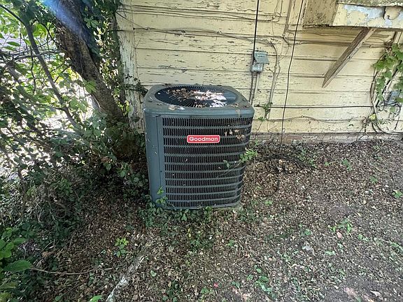 3rd image of 1808 Princeton Ct