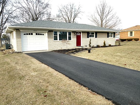 2nd image of 4436 Blackstone Dr