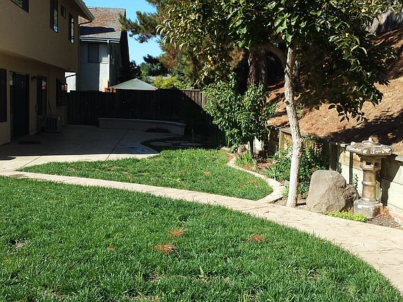 4th image of 3431 Pepperidge Dr