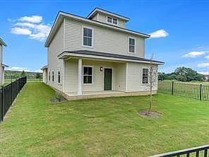 4 bed, 2.5 bath, 2238 sqft, $2,675 — Photo 2