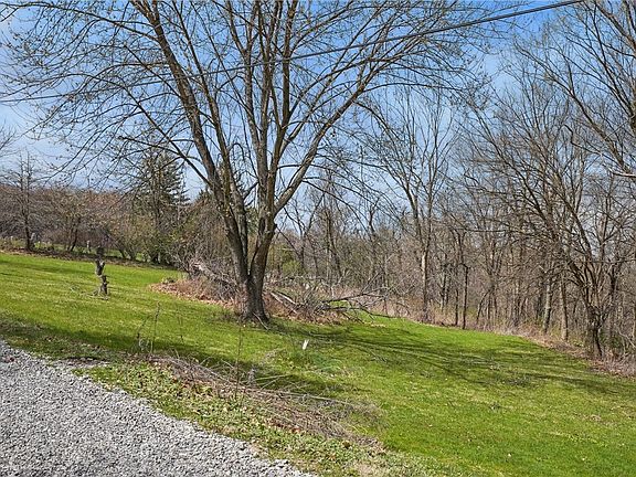 3rd image of 124 Stubler Ave