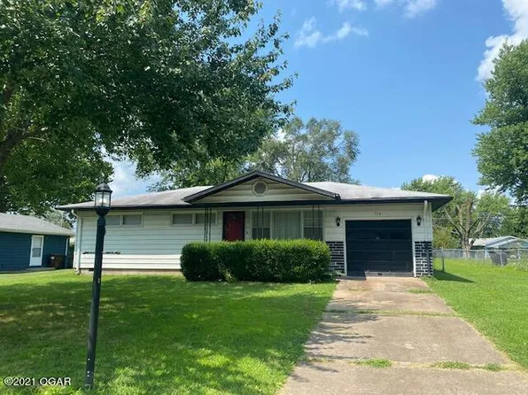 314 Rose Ln, Webb City, MO 64870