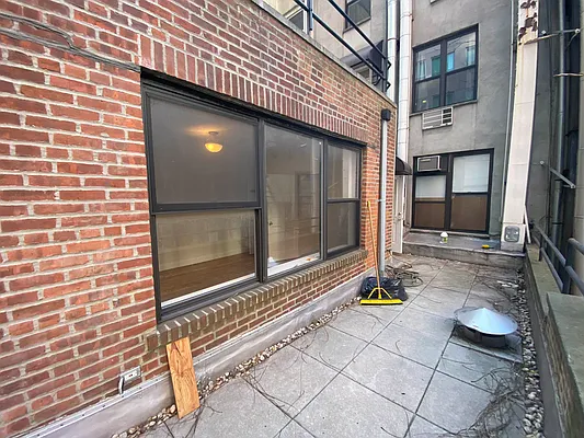 Rented by Bond New York | media 69