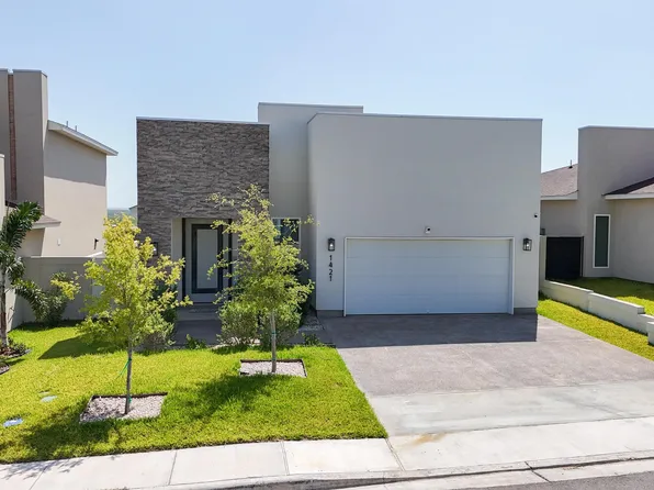 1421 Eagles Ln, Laredo, TX 78045