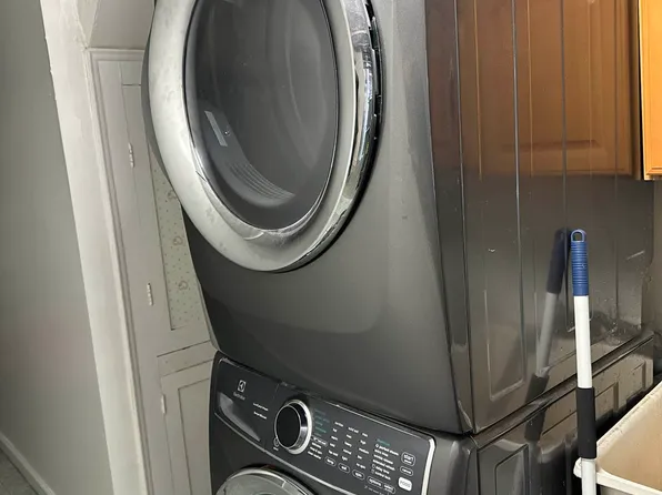 64-47 Austin Street image 7 of 21