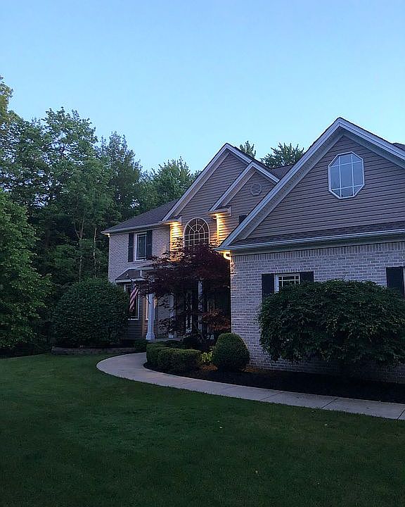 2nd image of 11590 Ascot Ln