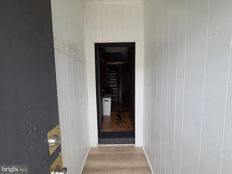 633 E Allegheny Ave — Photo 2