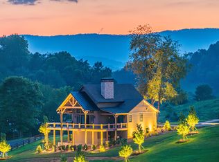 136 Farmhouse Village Trl, Butler, TN 37640