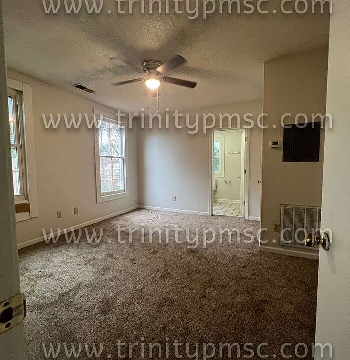 809 Edgefield St Greenwood SC Zillow