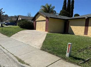 1226 Sunkist Cir, Corona, CA 92882