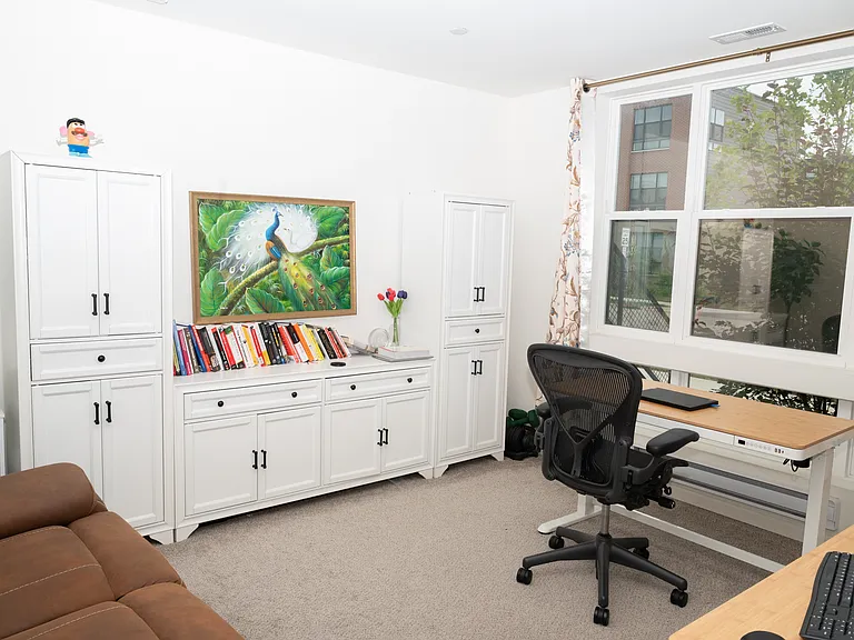 2204 Venture Dr — Photo 13